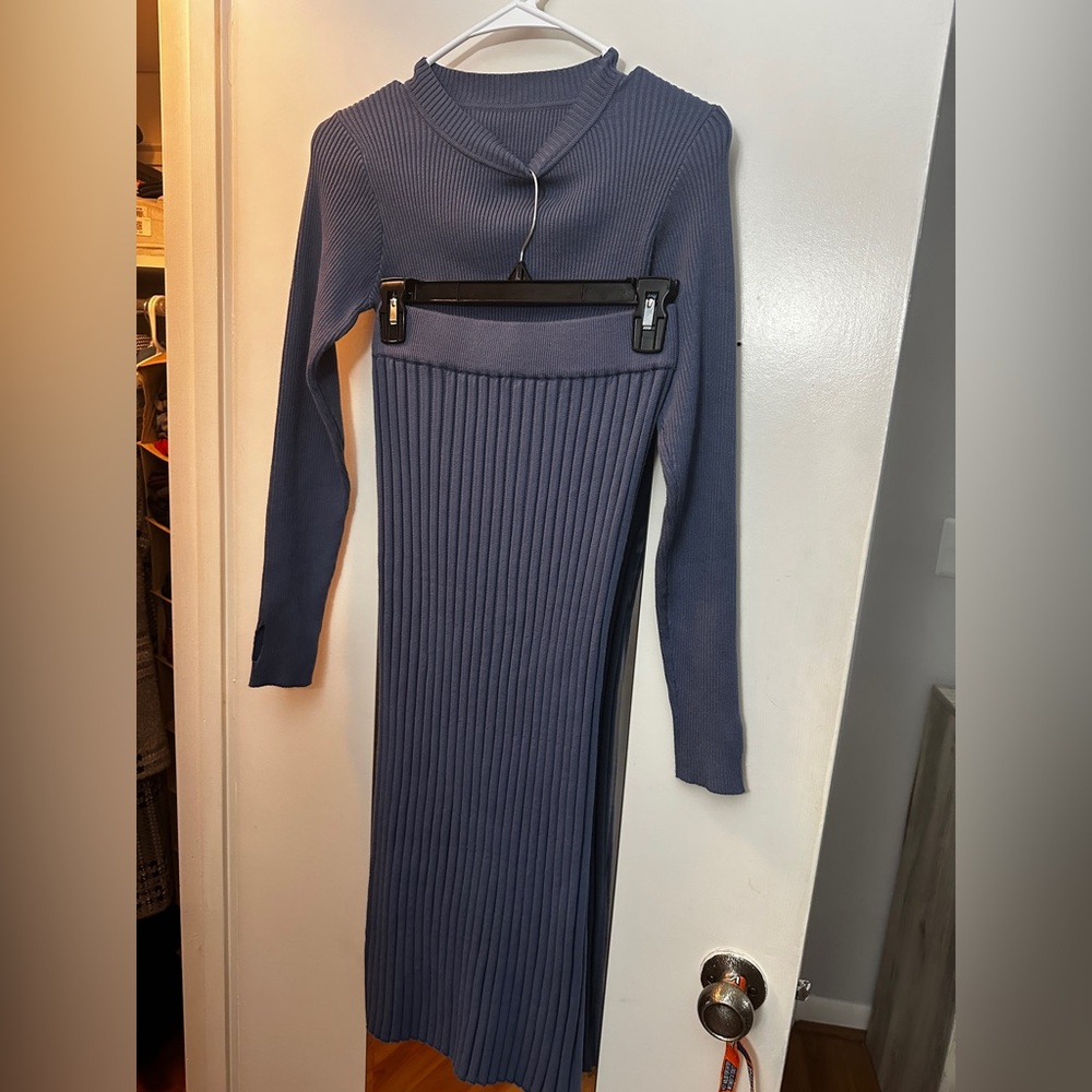 SOLD Amazon Blue Ribbed Skirt Set - Picture 2 of 6
